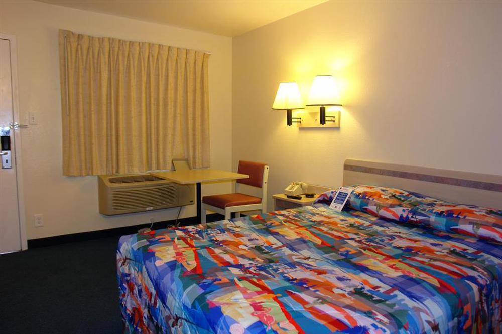 Motel 6-Watsonville, Ca - Monterey Area Oda fotoğraf